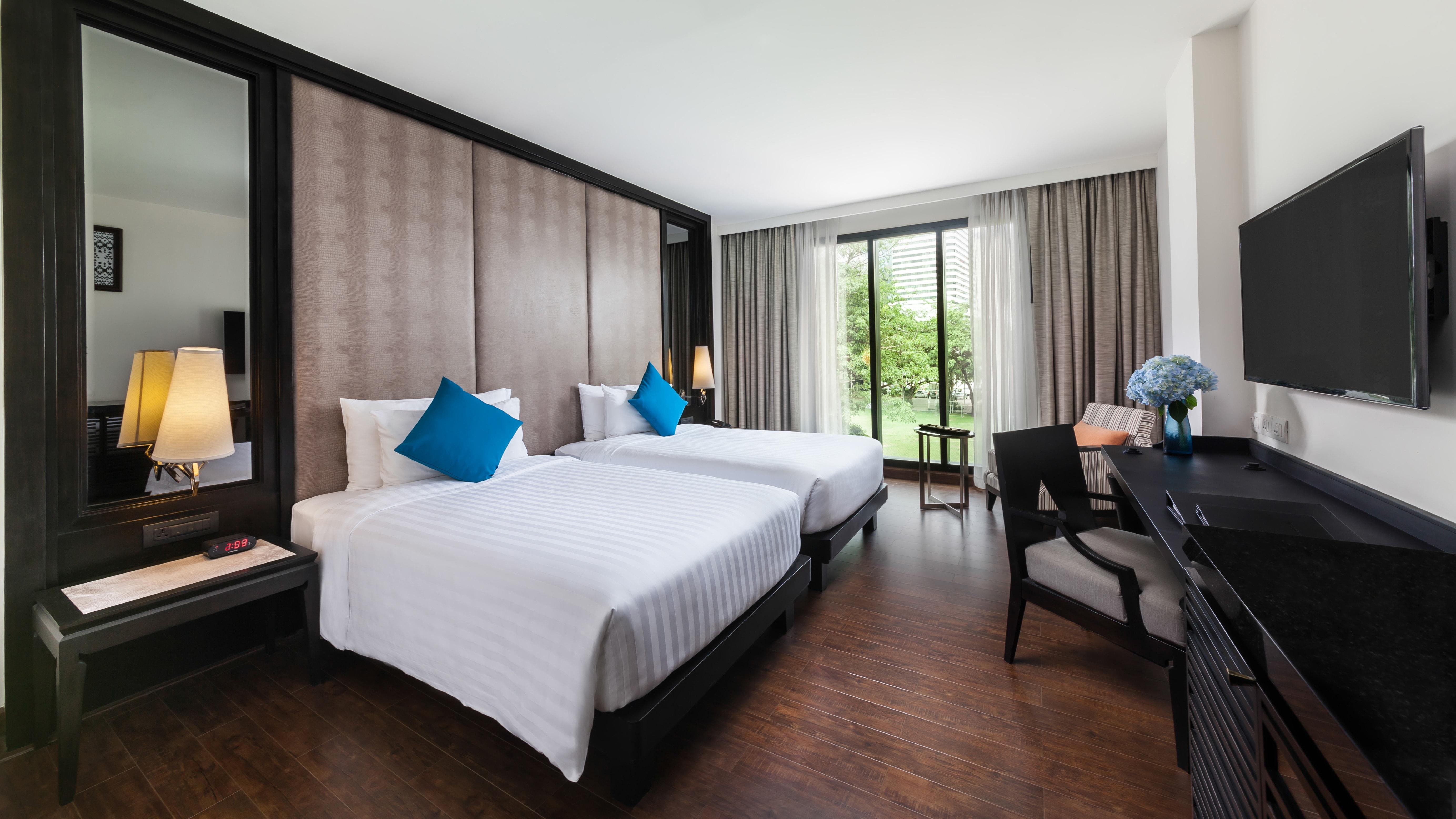 Moevenpick Hotel Sukhumvit 15 Bangkok Bangkok, Thailand — Book Hotel ...